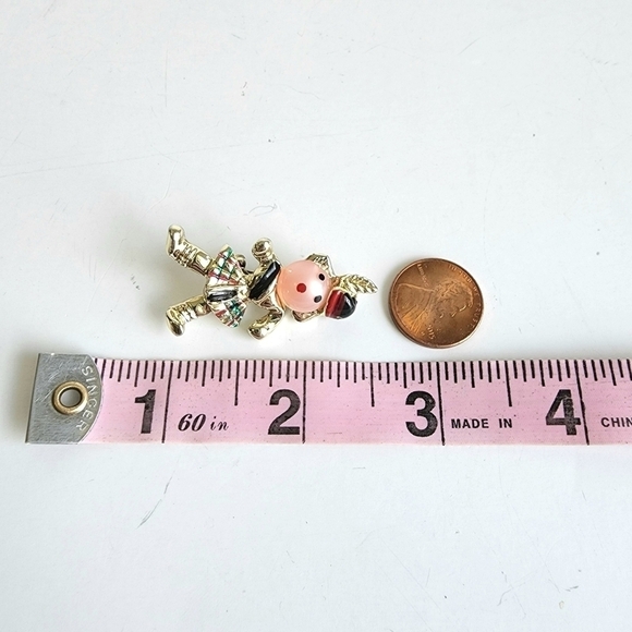 Vintage Scottish Dancing Man Brooch Kilt Feather Hat Gold Tone Small Pin 60s - Picture 5 of 5